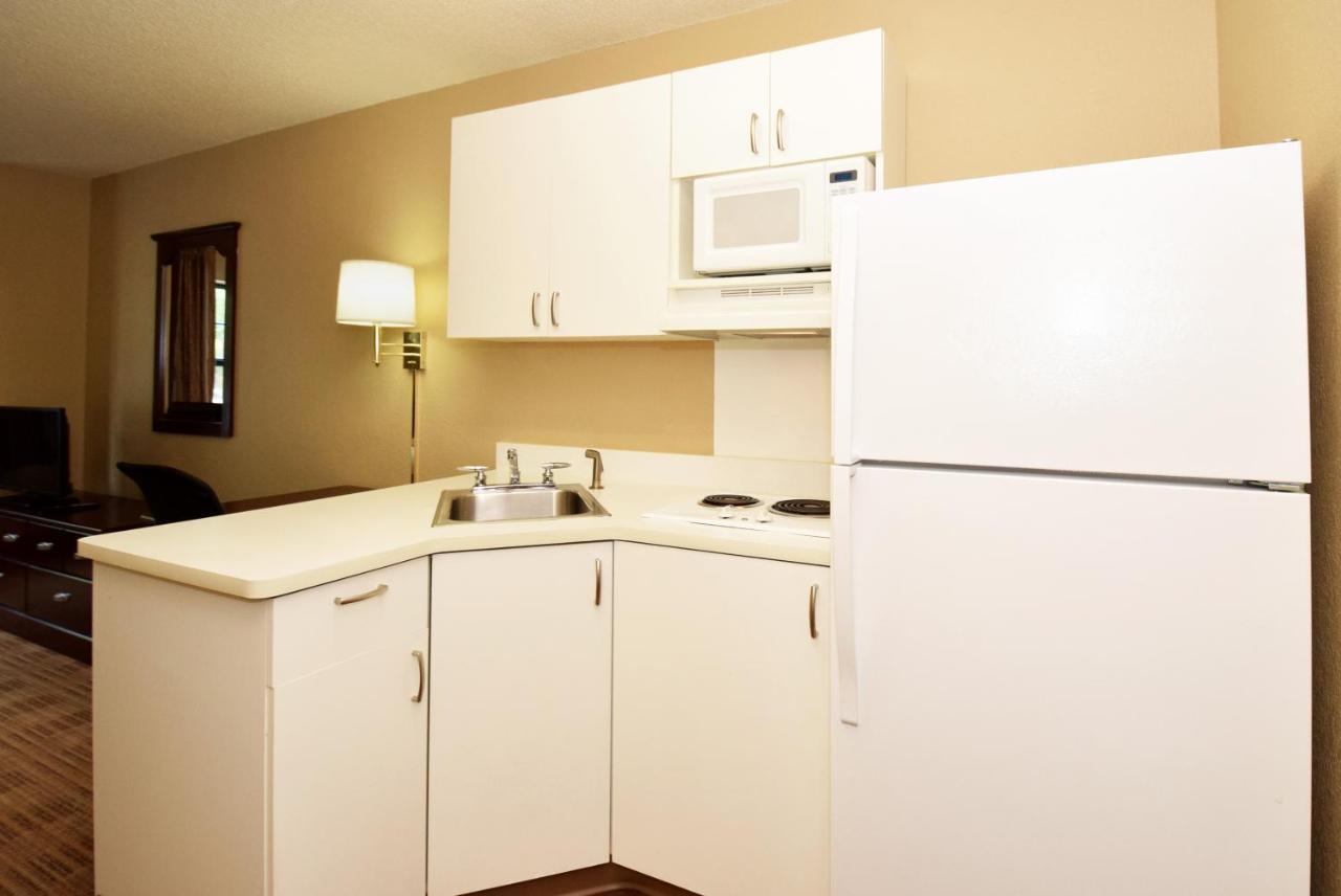 Extended Stay America Suites - Detroit - Кантон Экстерьер фото
