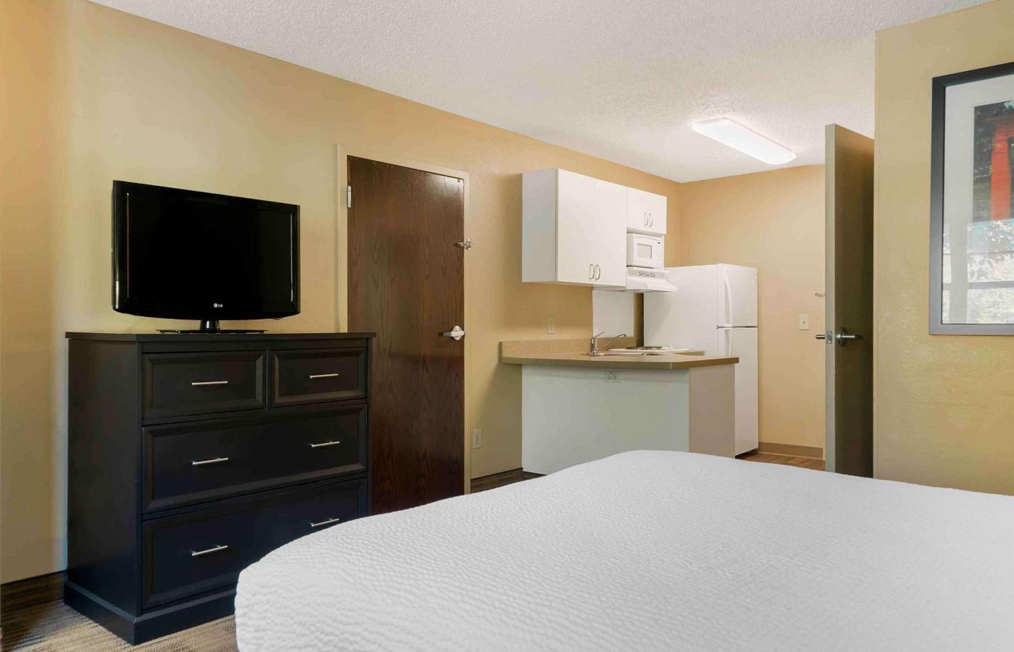 Extended Stay America Suites - Detroit - Кантон Экстерьер фото