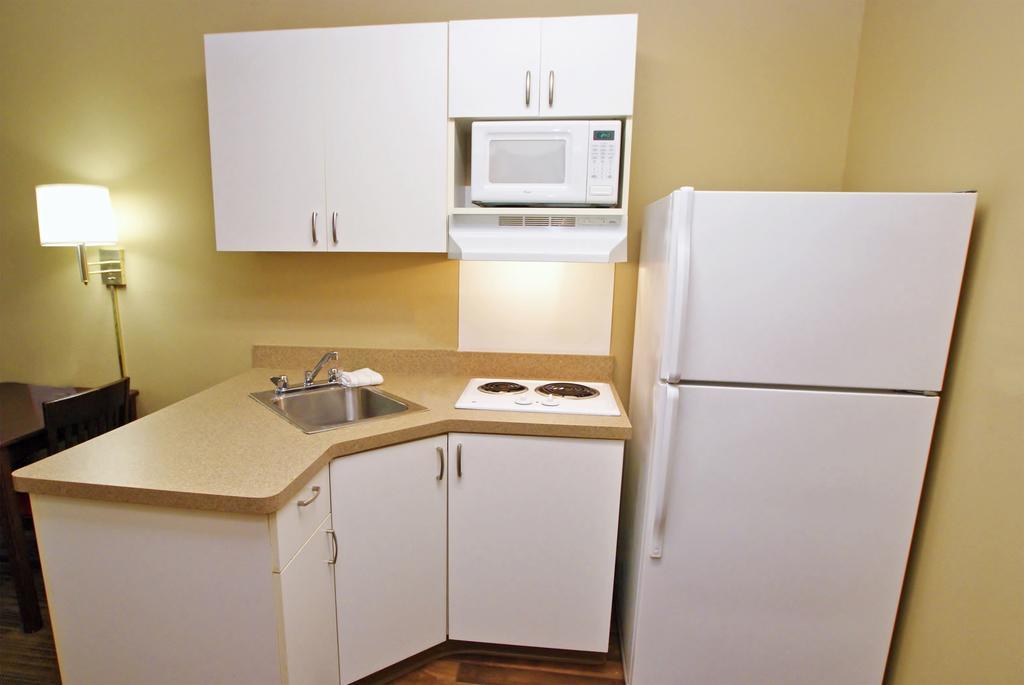 Extended Stay America Suites - Detroit - Кантон Экстерьер фото