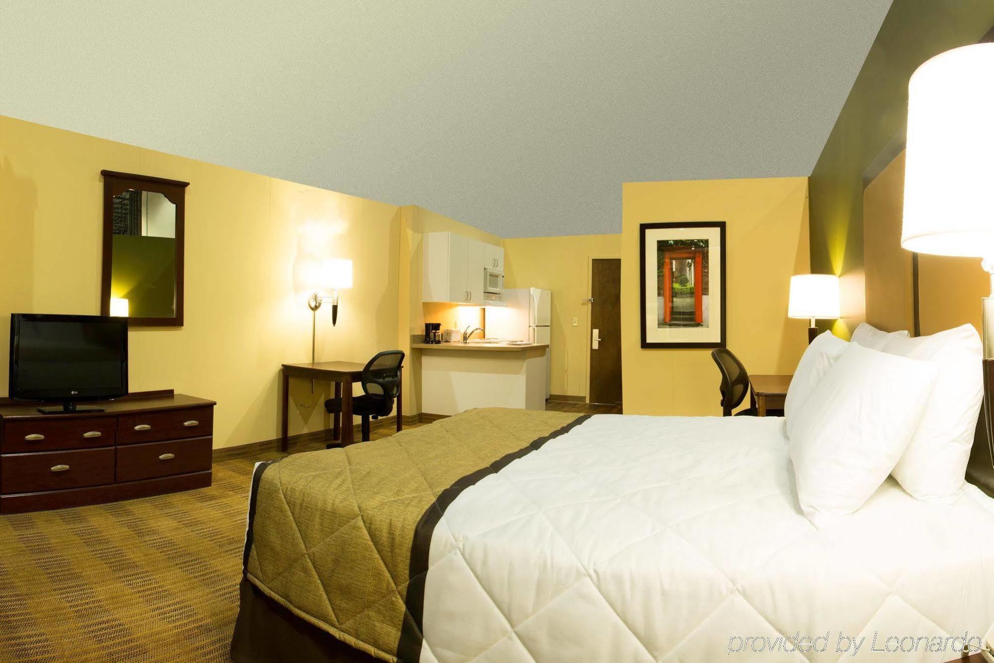 Extended Stay America Suites - Detroit - Кантон Экстерьер фото